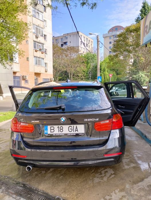 BMW 320D X Drive