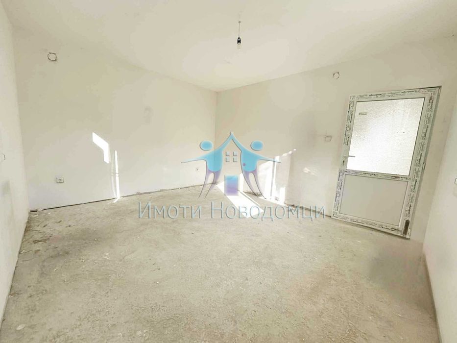 Тухлена самостоятелна къща в гр.Шумен, кв. Куршун чешма