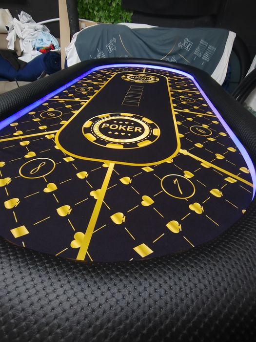 Masa poker personalizata