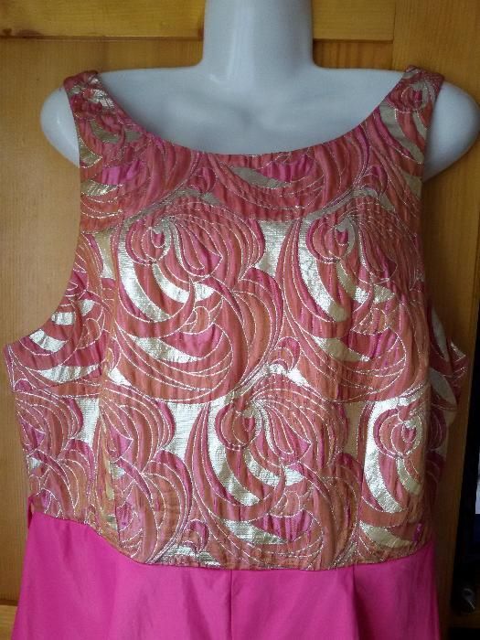 Rochie eleganta roz/auriu marimea M-L / 38 - 40