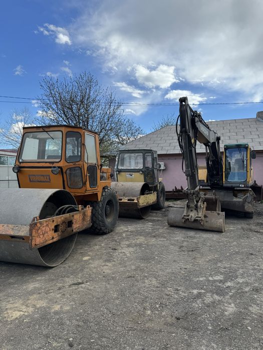 Inchirieri utilaje, buldoexcavator cu picon, cilindru compactor,