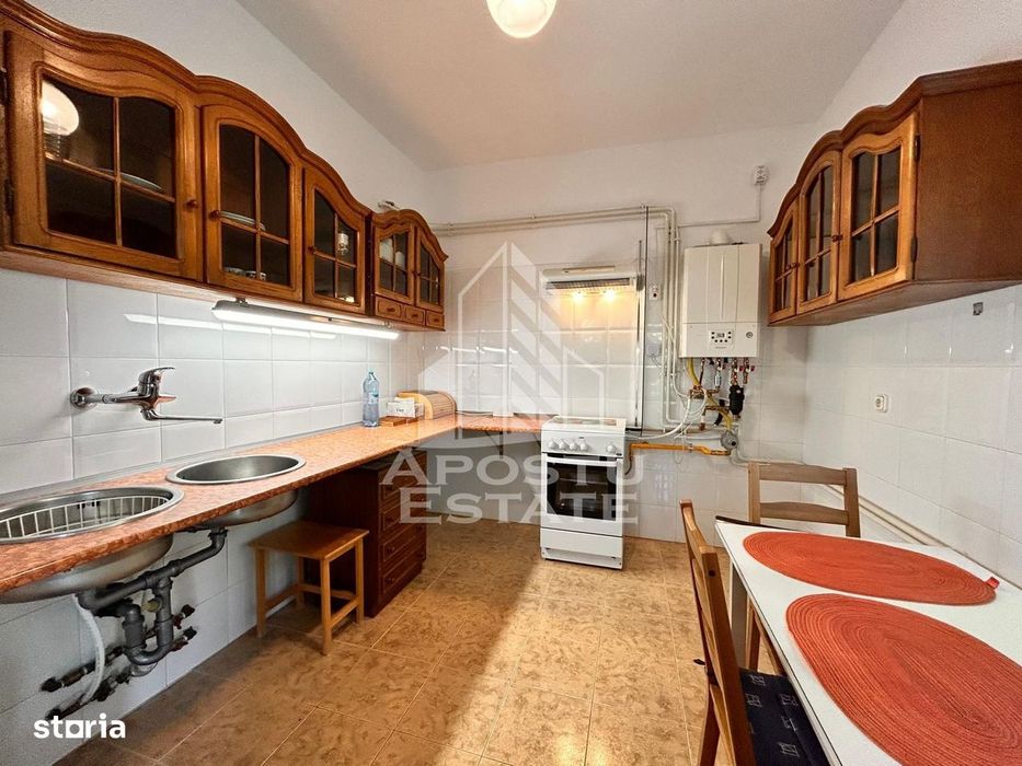 Apartament cu terasa si garaj in zona Medicinei.