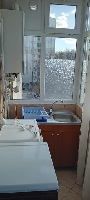 Închiriez apartament 2 camere