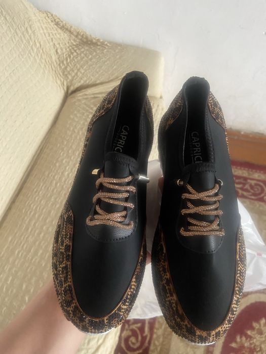 Продам Новые 37размер