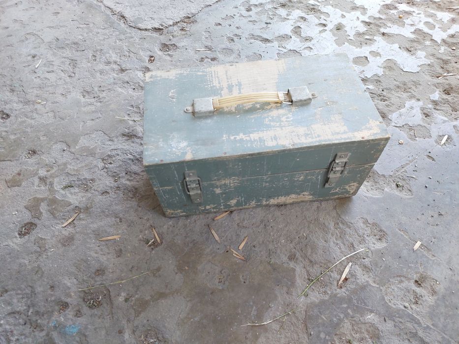 Деревянный ящик с ручкой