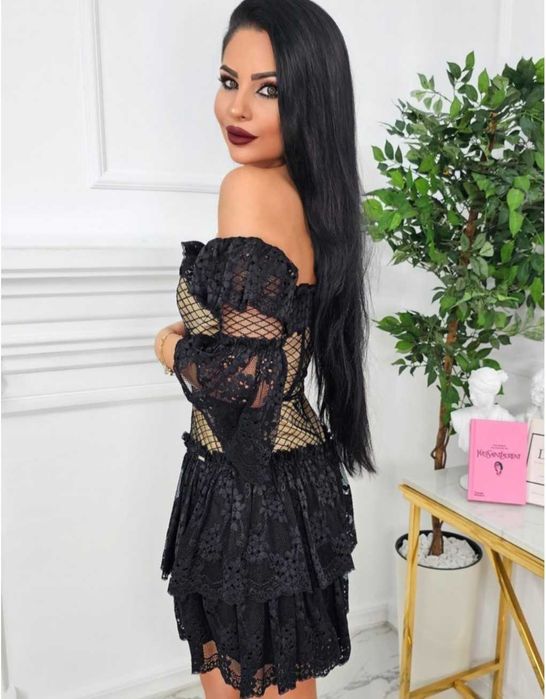 Рокля с дантела нова