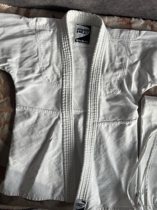 Продаю кимоно для дзюдо б/у