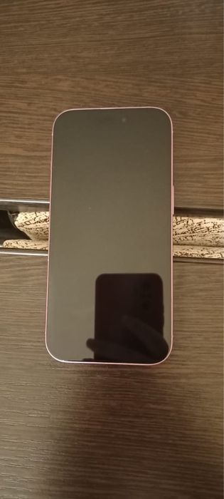 Продам айфон 16, б/у