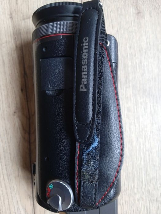 Продавам видеокамера.