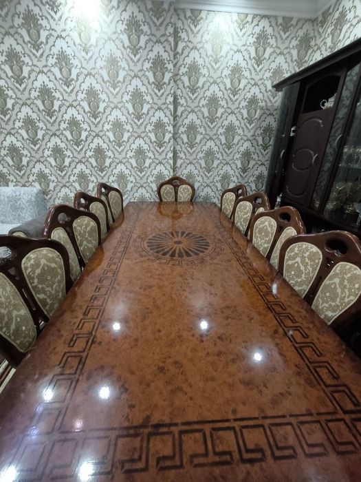 Sotiladi / Продается: Классический обеденный стол (хонтахта) и 12 стул