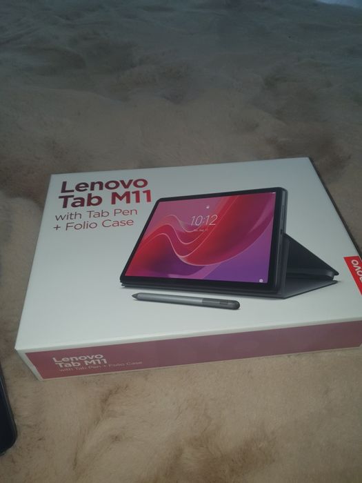 Vand tableta Lenovo M 11 - super oferta !