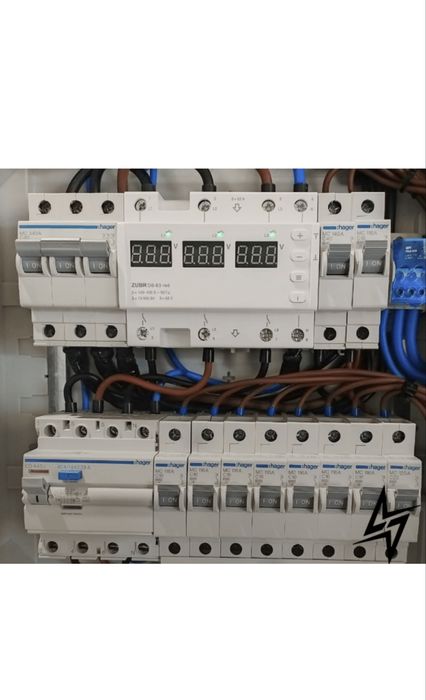 Реле напридения Rele D3-63 red