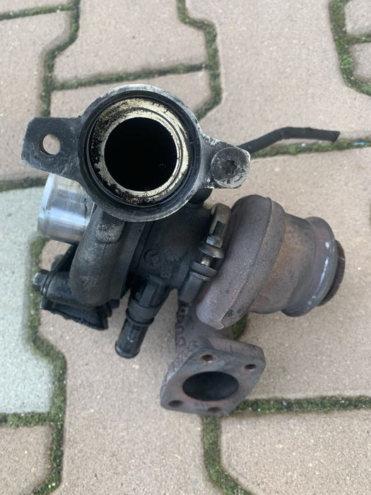 Турбокомпресор turbo citroen peugeot 1.6 HDI TD025S2-06T4