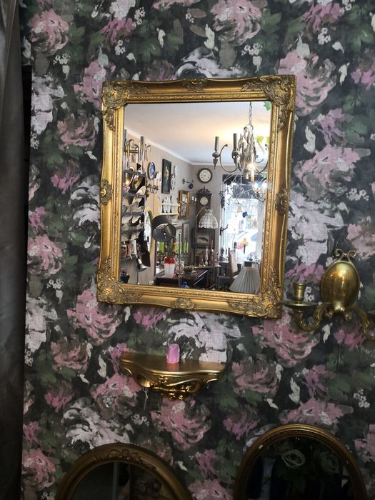 Ретро разнообразие от огледала