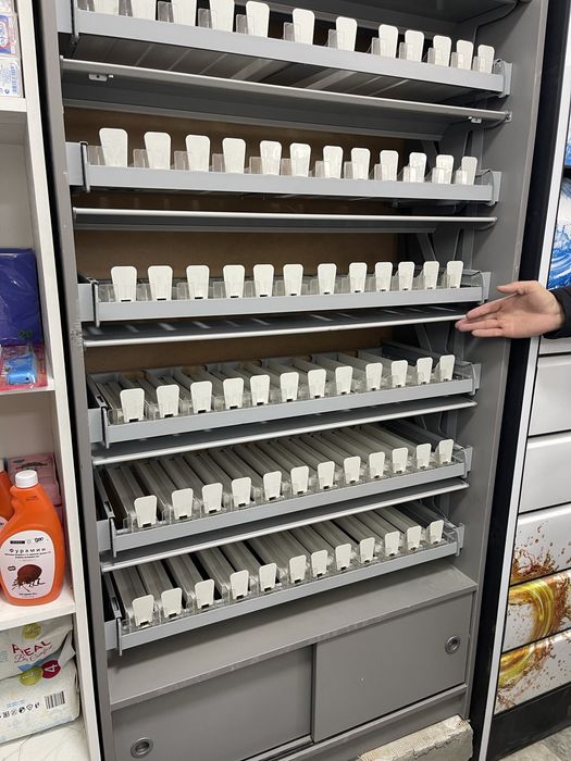 витринный морозильник, полка для табака