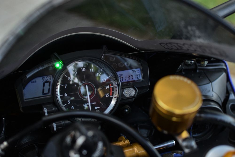 Yamaha r1 rn19 2008 editie limitata  14000 km