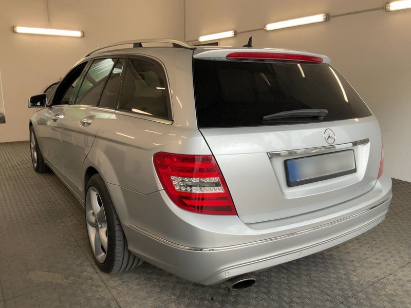 Mercedes-Benz C-Klasse C 220 CDI T BlueEfficiency Avantgarde 2013
