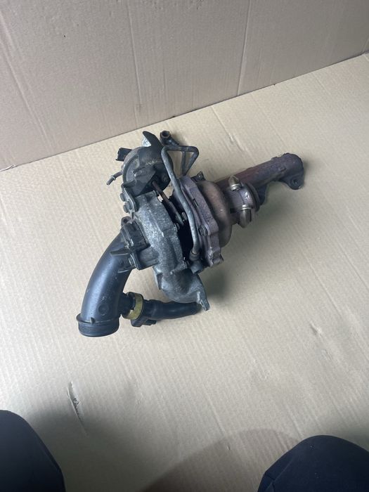 Turbina Peugeot 3008 II 5008 1.6 BlueHdi 9804119380 an 2017-2024