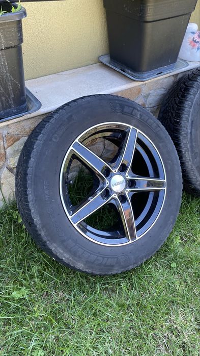 Vând jante Dezent R15