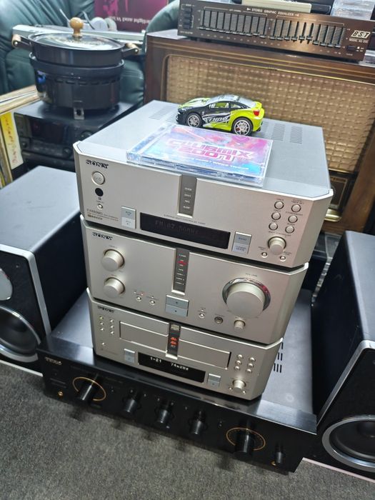 Vând linie Sony ex880 impecabilă