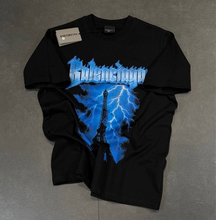 Мъжка тениска Balenciaga модел 2026