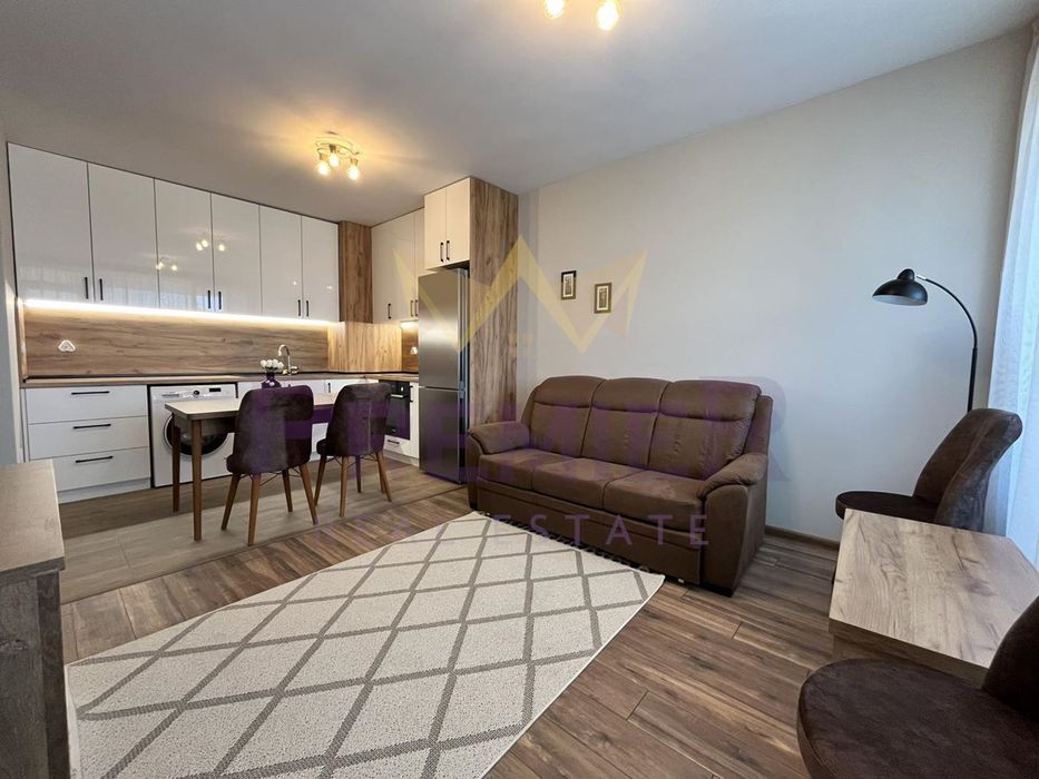 Дава се под наем Двустаен апартамент в Варна, Трошево - 70 кв.м за 510 € - Снимка #1