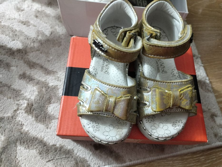 Детские обувь для девочек