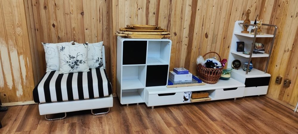 Продам уголок отдыха.