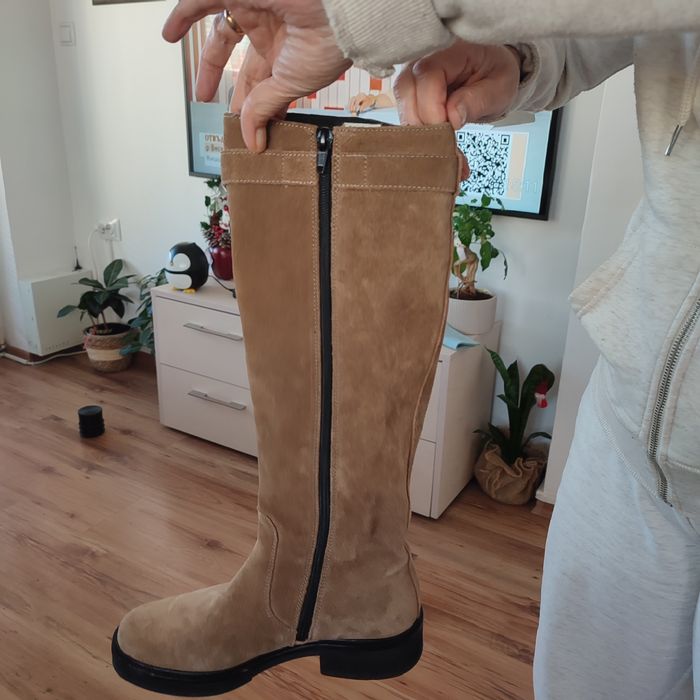 Нови модерни и маркови дамски ботуши "Gloria Ortiz"