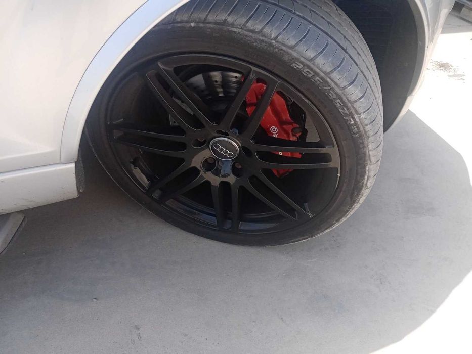 Ауди Q7 S line 233кс. код на мотора BUG на части