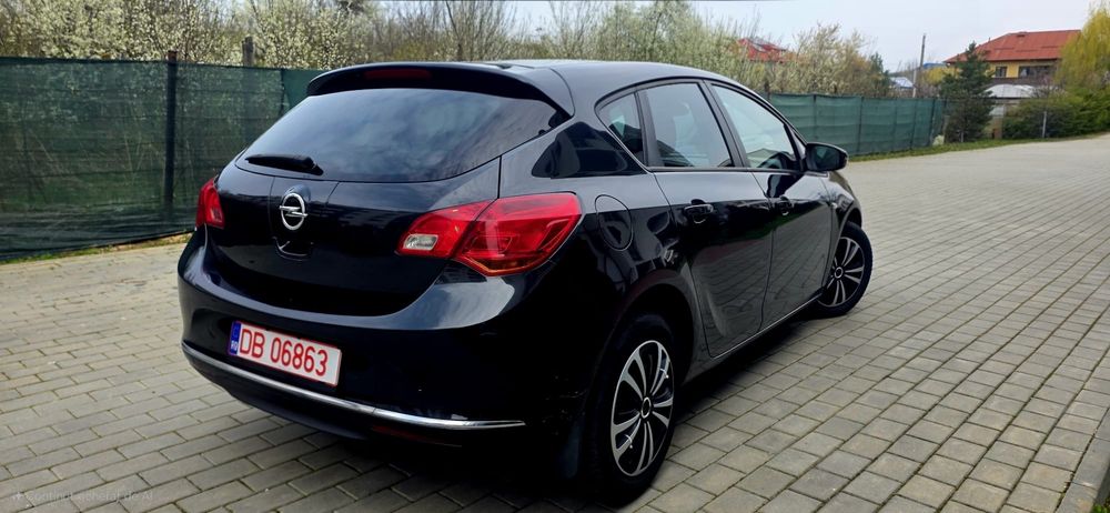 Opel astra j 1.7 cdti facelift  intretinut ,rar efectuat,volan incalzi