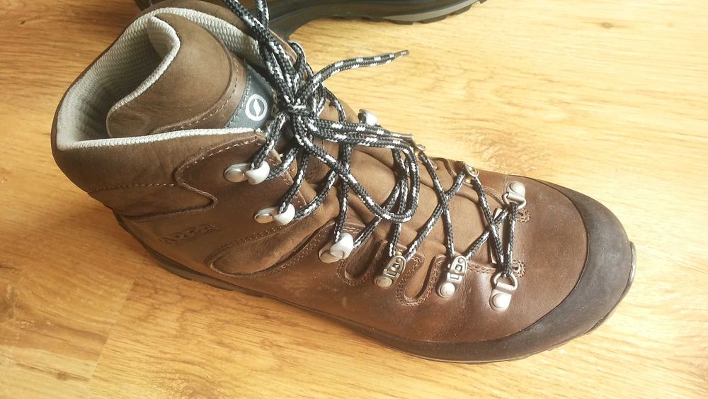 SCARPA MYTHOS PRO GORE-TEX Boots размер EUR 41 / UK 7 водонепромокаеми