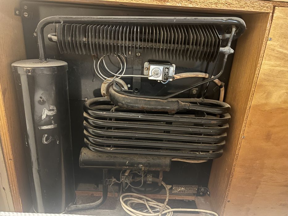 Продавам шкаф, запазен