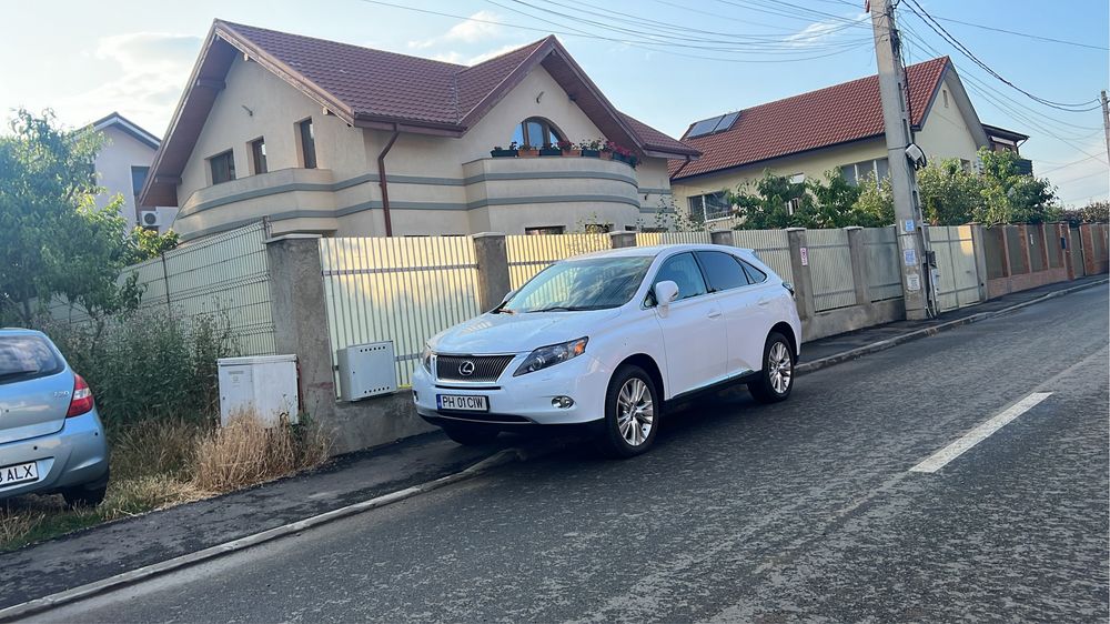Lexus RX 450H vand sau schimb pe rx mai nou
