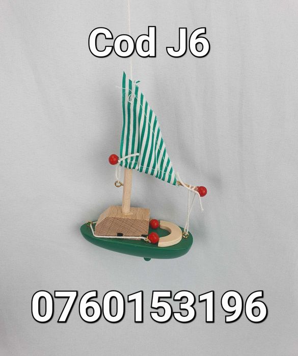 Carusel cu barcute si far din lemn pentru patut la bebelusi - J6