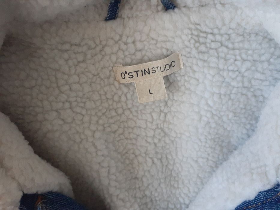 Продам джинсовую женскую куртку!