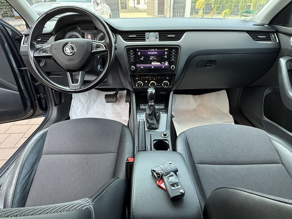Skoda octavia 2.0 tdi 150 cp automata 2020