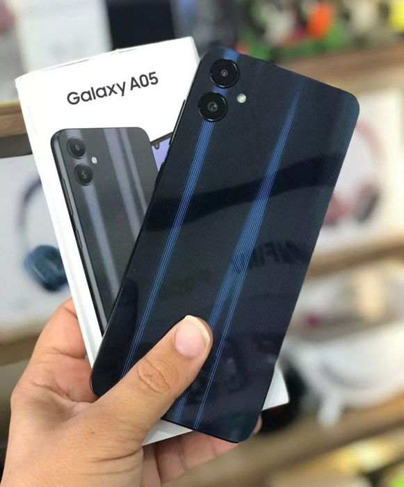 Samsung A05 128 GB 64GB