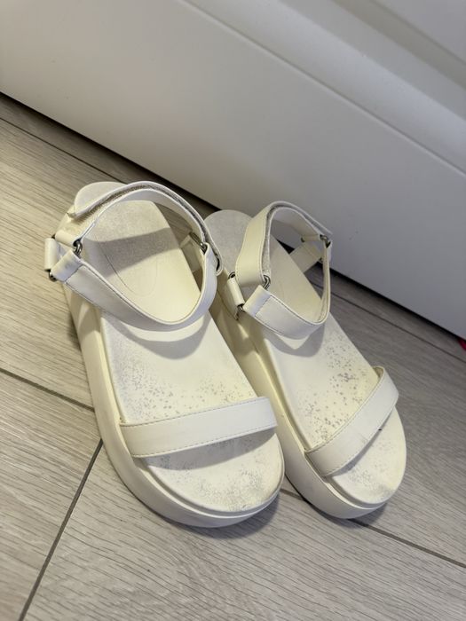 Туфли на каблуках