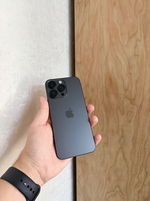 iPhone 15 Pro Max 256Gb - В отличном состоянии