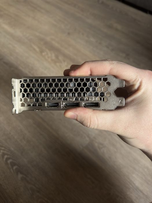 Видеокарта Palit 1650 4gb