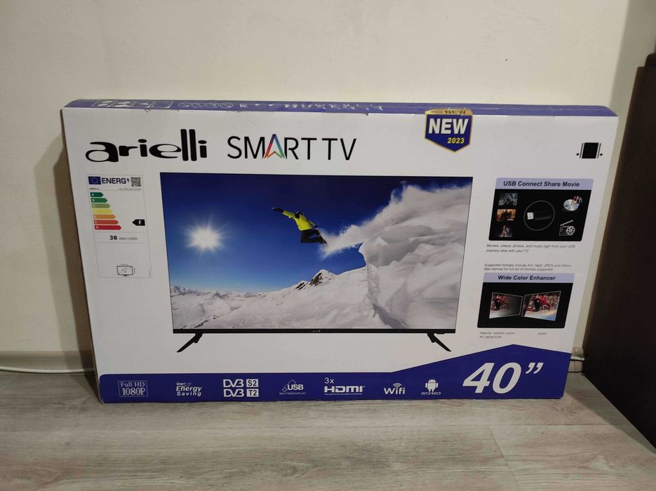 Smart LED телевизор Arielli LED40N218T2 40 инча
