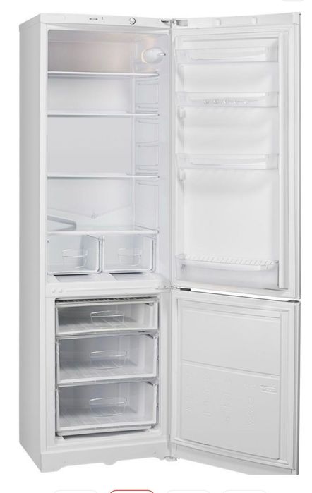 Холодильник Indesit ES 18A белый