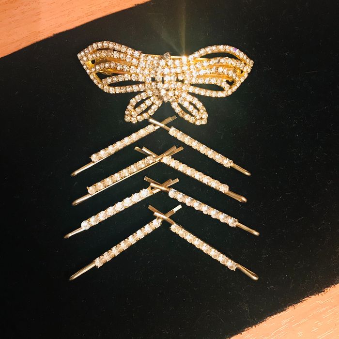 Продаётся набор для волос для девочки