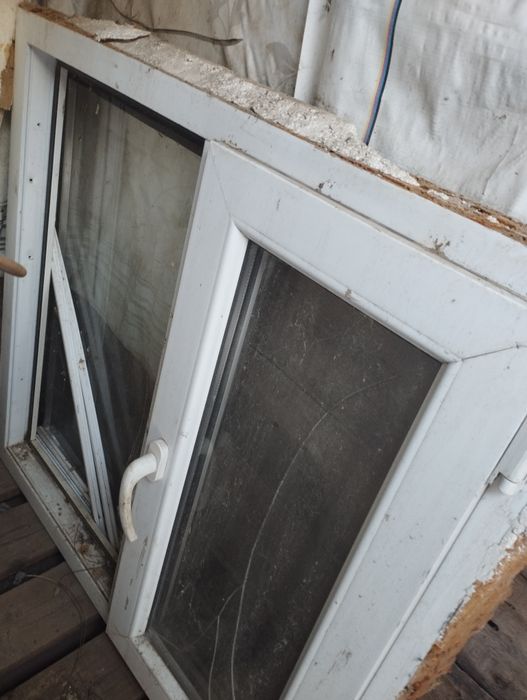 Пластик терезе сатылады!