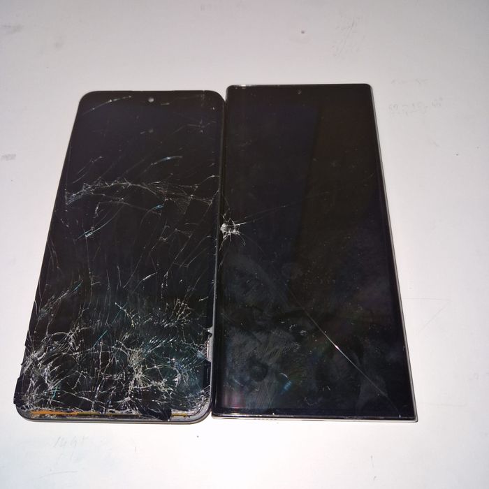 Telefoane mobile, pentru piese