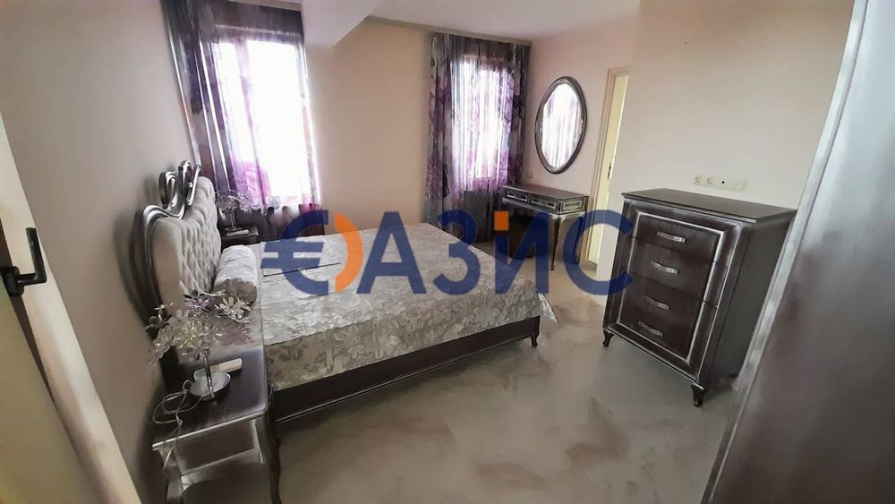 Продава се Многостаен апартамент в Свети Влас - 206 кв.м за 773 €/кв.м - Снимка #9