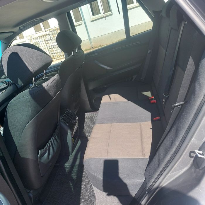 BMW   Х5 феислиф