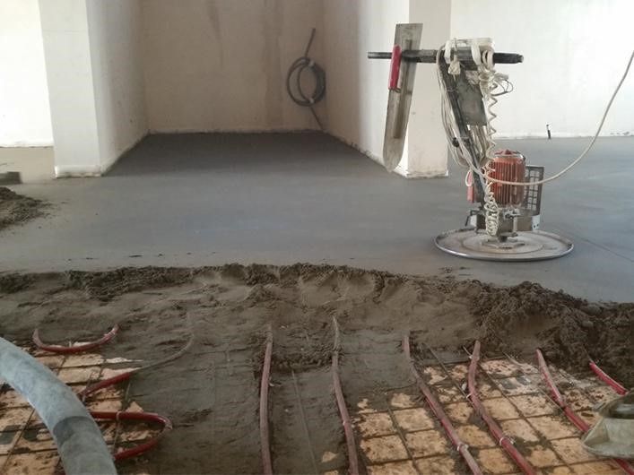 Стяжка полусухая