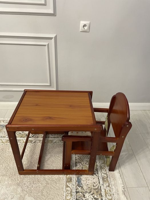 Детский стол и стул